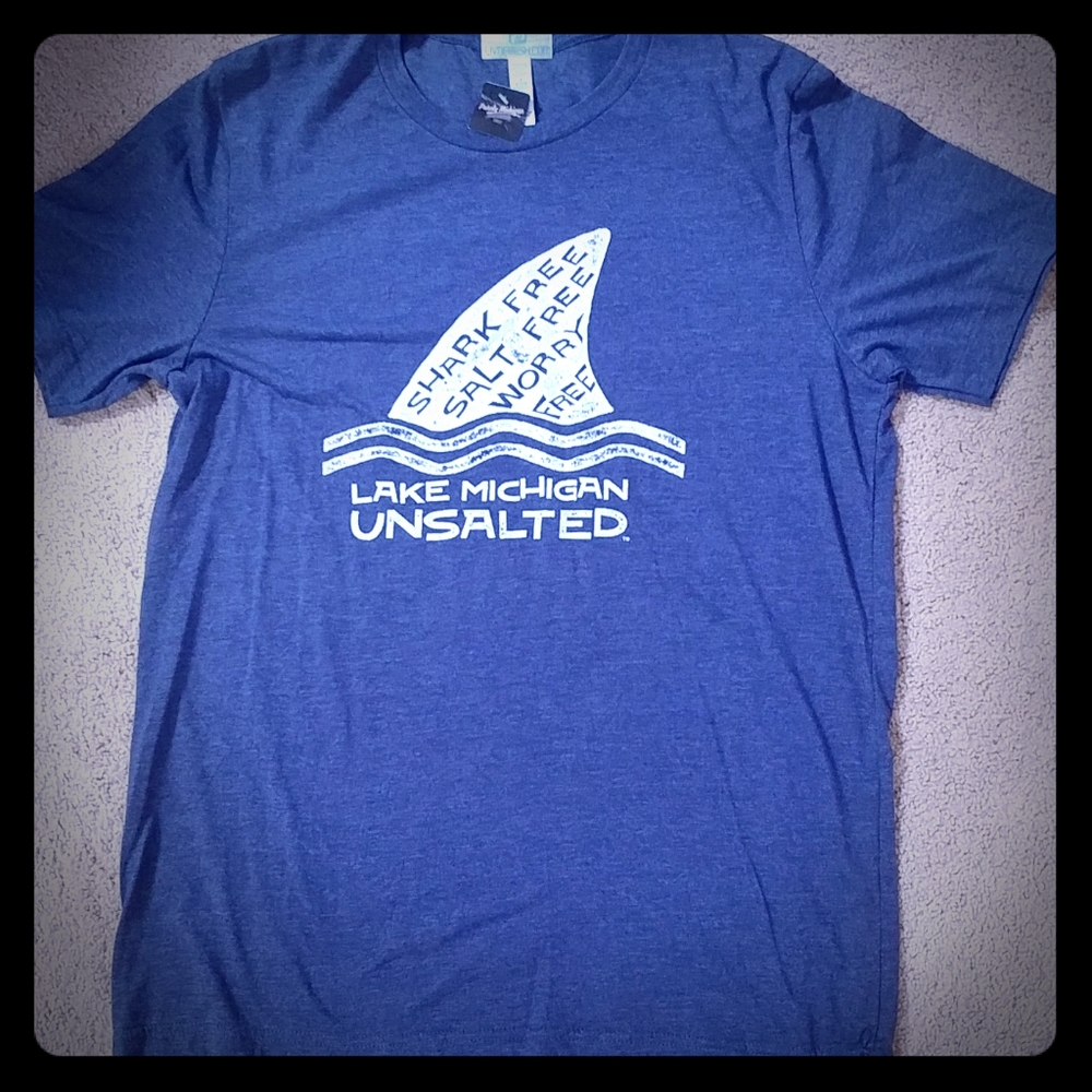 Men's Large NWT T-shirt